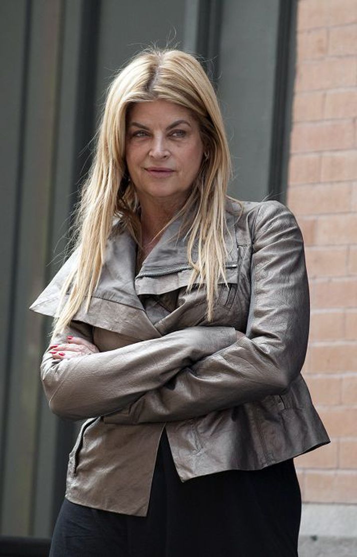 Kirstie Alley er sögð vera mjög hrifin af Bradley Cooper.