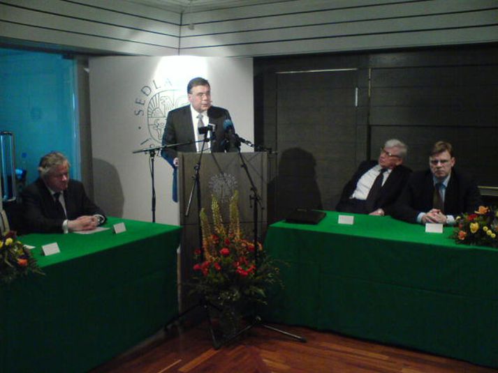 Geir H. Haarde forsætisráðherra segir að uppsveiflunni sé lokið.