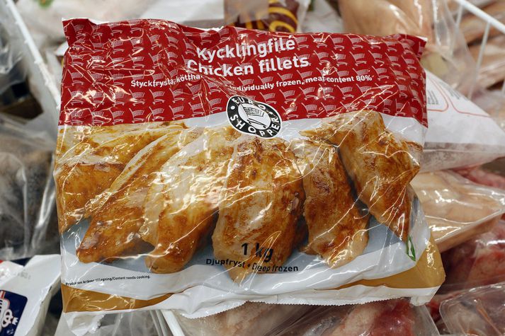 Kjúklingabringur, innfluttar og frosnar. Litlu skiptir hvort reynt er að flytja inn kjúklingakjöt innan eða utan tollfrjáls kvóta.