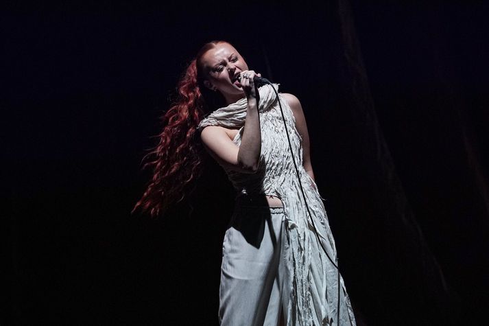 Elín Hall var einstaklega smart í fatnaði frá íslenska fatahönnuðinum Sigurey. 