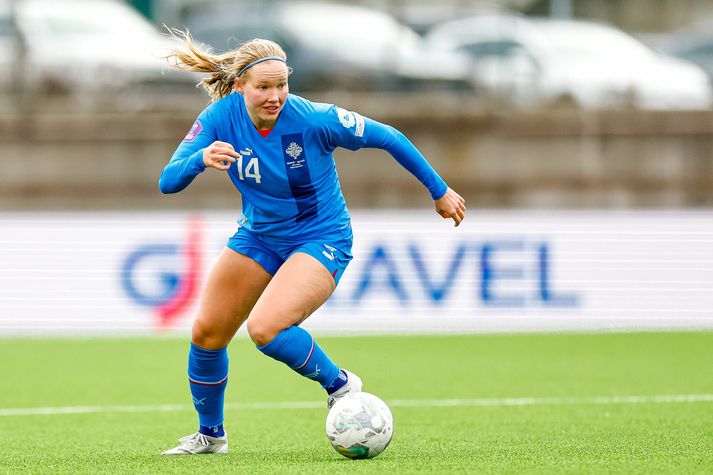 Hlín Eiríksdóttir er þegar komið með sex deildarmörk á tímabilinu og það eru bara ellefu leikir búnir.