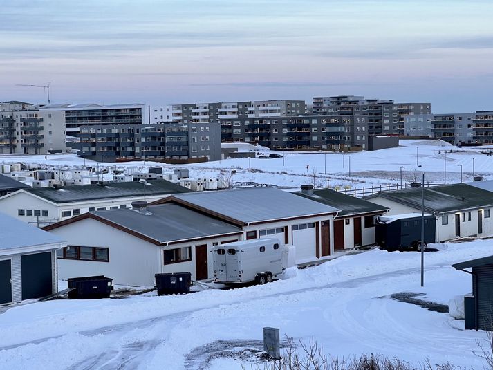 Tilkynning barst lögreglu upp úr klukkan tvö í nótt. Fólkið hafði verið að sumbli í hesthúsi á Heimsenda í Kópavogi.