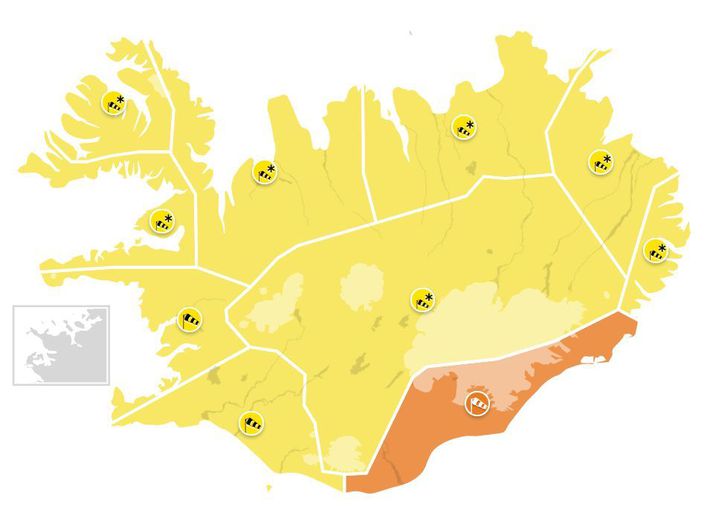 Stormviðvaranir eru í gildi víðast hvar á landinu fram á morgundaginn og sums staðar fram á föstudag.