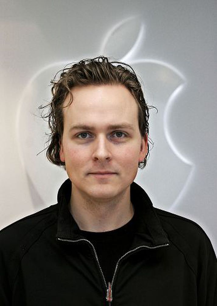 Steingrímur árnason telur ekki ólíklegt að iPhone komi til með að kosta um 50 þúsund krónur hér á landi þegar hann kemur á markað í árslok.

