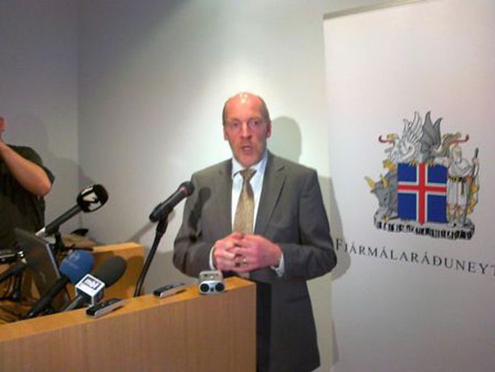 Steingrímur J. Sigfússon kynnti fjárlögin fyrir blaðamönnum klukkan ellefu í morgun. Mynd/ ÞÞ