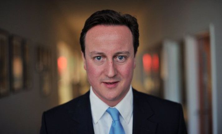 Cameron senti 1.410 jólakort á síðasta ári.