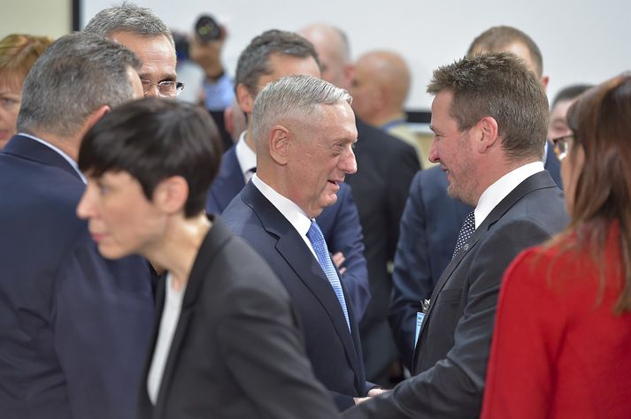 James "Mad Dog“ Mattis og Guðlaugur Þór Þórðarson.