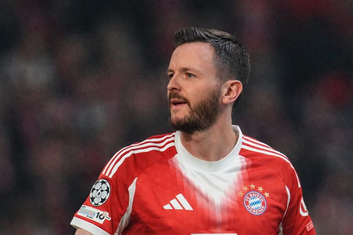 Albert Brynjar Ingason tæki sig vel út í búningi Bayern München en myndi ekki skora mörg mörk samkvæmt gervigreindinni.