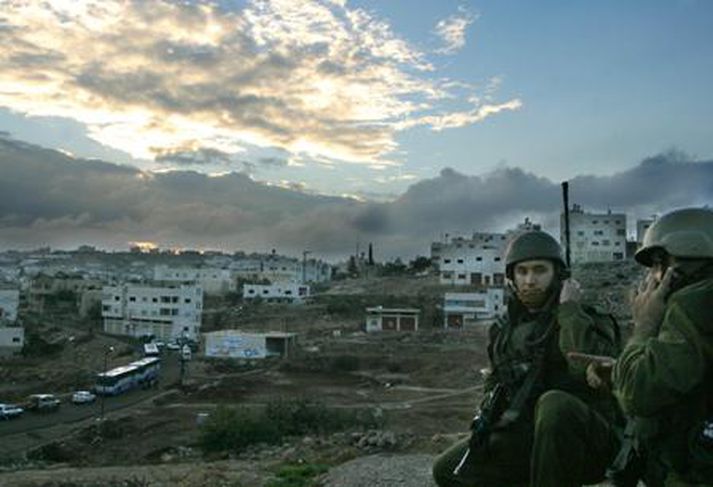Ísraelskir hermenn í Hebron.