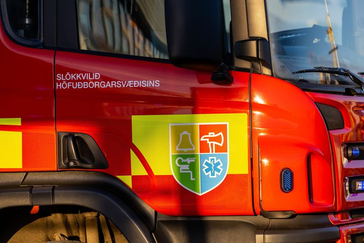 Dælubíll var sendur á skemmtistaðinn áður en í ljós kom að ekki væri þörf á honum.