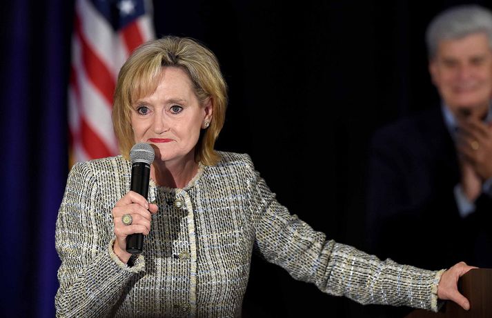 Hyde-Smith hefur sagst ekki hafa meint neitt illt með ummælum sínum um hengingar.
