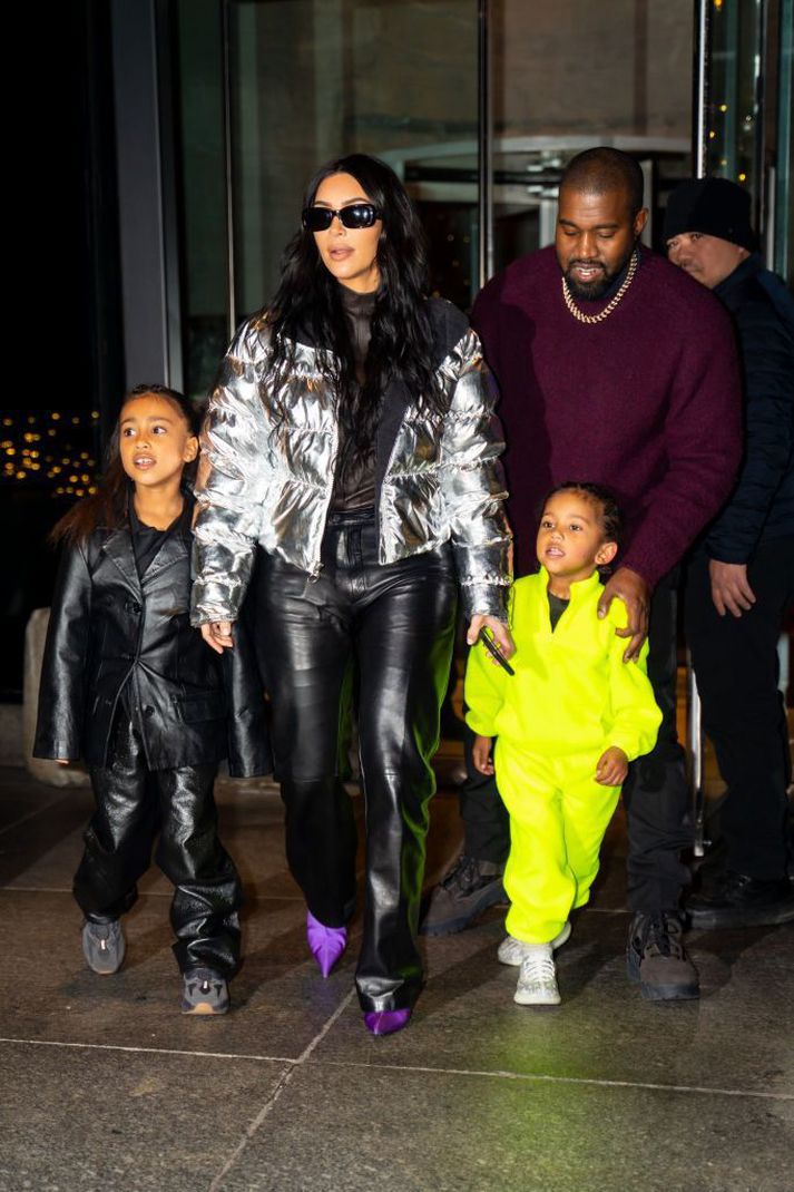 Saint West er sonur Kim Kardashian og Kanye West.