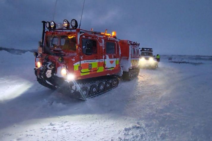 Ferðamennirnir fengu far með snjóbílnum Tinna.