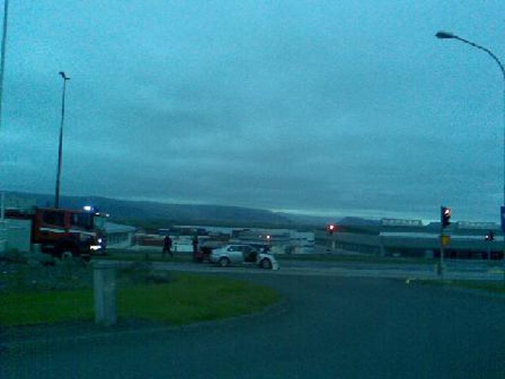 Frá slysstað í kvöld.