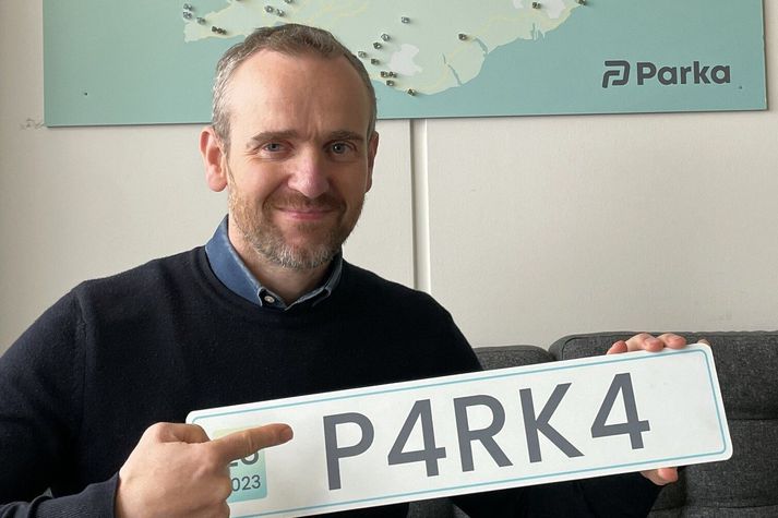 Freyr Ólafsson er nýr framkvæmdastjóri Parka. Hann segir starfsmenn fyrirtækisins leggja sig fram við að koma til móts við notendur bílastæða í umsjá fyrirtækisins. 