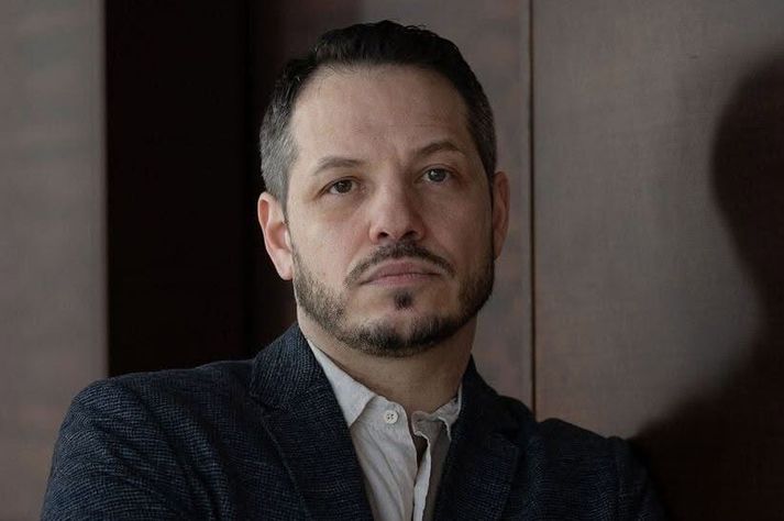 Alex Da Rocha. Hann leitar nú til almennings en hann þarf að greiða lögfræði- og sérfræðikostnað eftir afar sérstakt dómsmál.