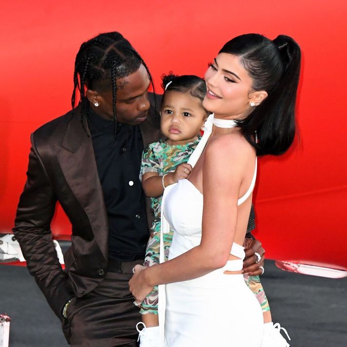 Travis Scott, Stormi og Kylie Jenner á frumsýningu árið 2019.