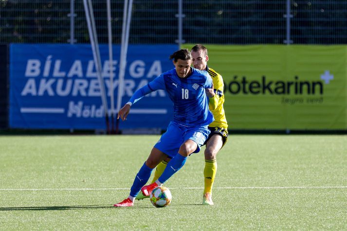 Willum Þór í leik með íslenska U21 árs landsliðinu gegn Svíþjóð.