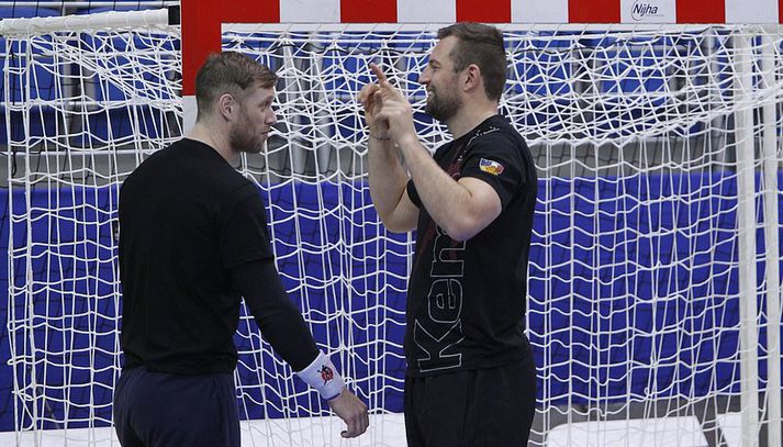 Sverre Andreas Jakobsson og Vignir Svavarsson á æfingu í gær.