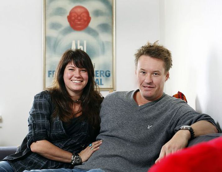 á mála hjá Forbrydelsen Hjónin Áslaug Dröfn og Steffen Wiederman komu bæði að gerð annarrar seríunnar um Söruh Lund í Forbrydelsen.Fréttablaðið/Anton