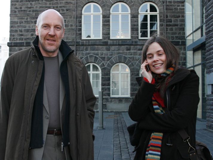 Ráðherrarnir Steingrímur J. Sigfússon og Katrín Jakobsdóttir lesa úr Passíusálmunum í Grafarvogskirkju.
