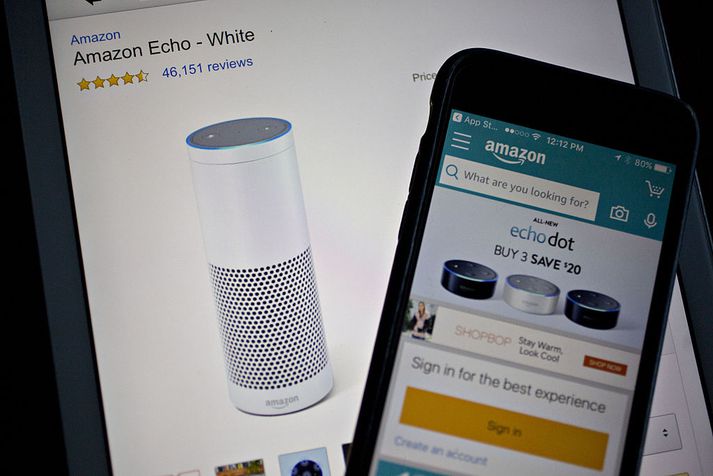 Echo-hátalarar Amazon eru raddstýrðir og því útbúnir hljóðnemum.