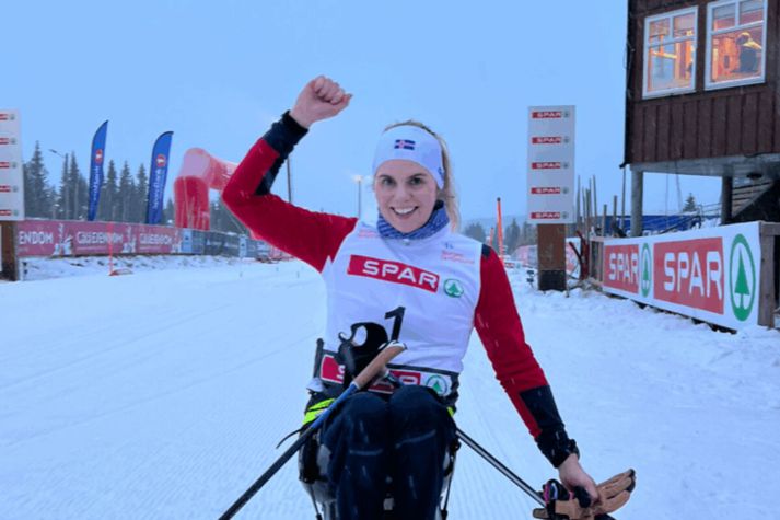 Arna Sigríður er á leið á vetrarólympíumót fatlaðra þar sem hún verður fyrsta íslenska konan til að keppa í skíðagöngu.