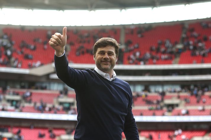 Pochettino sendir þumalinn.