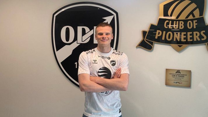 Hinrik Harðarson var í fyrsta sinn í byrjunarliðinu og þakkaði traustið með góðu marki. 