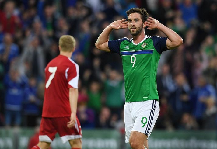 Will Grigg er sjóðandi heitur eins og segir í laginu.