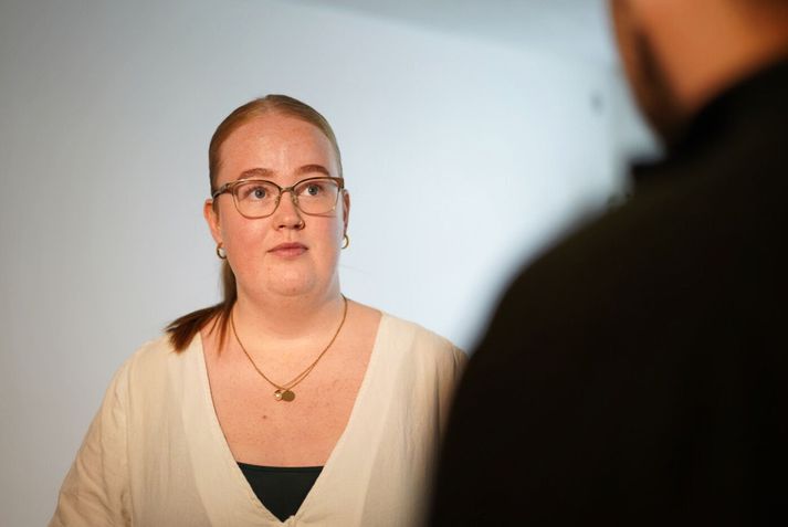 Lilja Íris Long Birnudóttir er í fjórum vinnum til að safna sér fyrir íbúð.