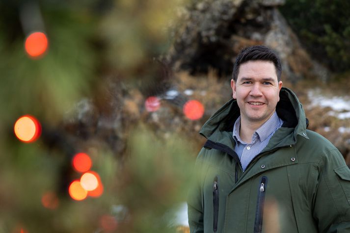 Björgvin Víkingsson, framkvæmdarstjóri Bónus, finnst grínið sitt oft algjör snilld en er ekki eins viss um að það sé alltaf að slá í gegn. Morgnarnir eru fjörugir heima hjá Björgvini, enda tvö ung börn á heimilinu.