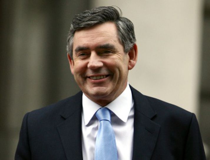 Gordon Brown kom glaðbeittur af fundi drottningar í dag með umboð til myndunar ríkisstjórnar.