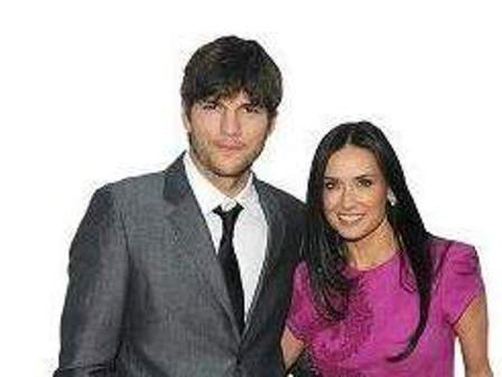 Demi Moore og Ashton Kutcher gera allt saman, líka detox.