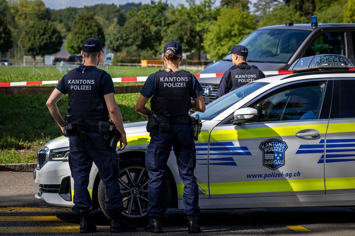 Lögregla veit ekki hvort árásarmaðurinn var einn að verki eða hvort nokkrir komu að árásinni.
