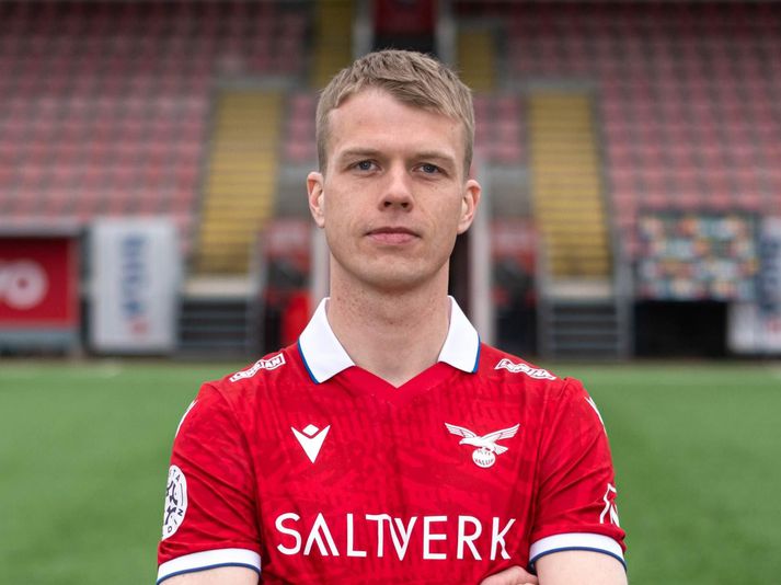 Samúel Kári Friðjónsson er mættur til Vals.