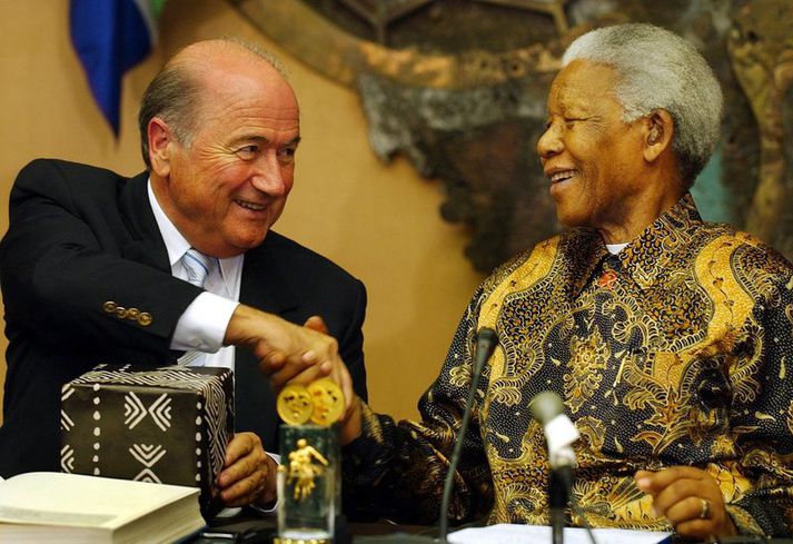 Sepp Blatter og Nelson Mandela.