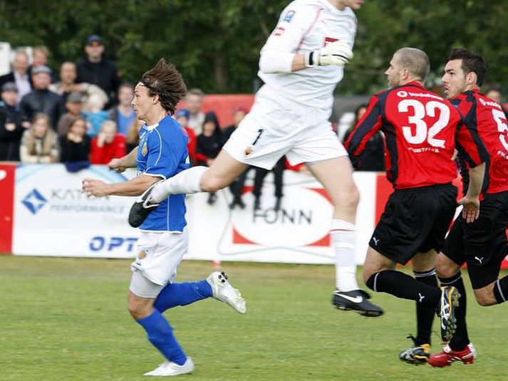 Sigurmark Steven Lennon í gær markaði endalok á þjálfaratíð Andra Marteinssonar í Víkingi.