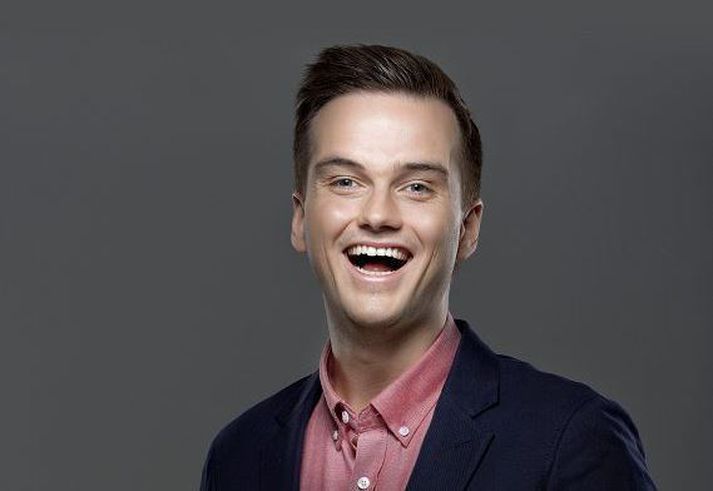 Björn Bragi Árnason mun stýra þættinum Bara grín sem hefjast á Stöð 2 í ágúst.