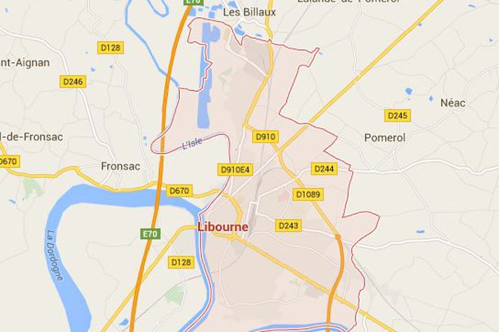 Áreksturinn varð nálægt Libourne borg.