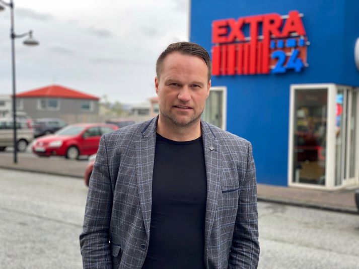 Sigurður Karlsson, forstjóri Basko, segir að til standi að opna aðra Extra-verslun við Barónstíg 4 þar sem 10/11 var áður.