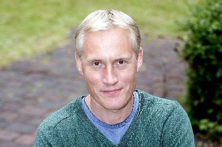 Mikil eftirvænting
Forlagið Harper Collins hefur mikla trú á Ólafi Jóhanni og lét prenta tvö þúsund kynningareintök af nýjust bók hans, Málverkinu.
Fréttablaðið/Pjetur