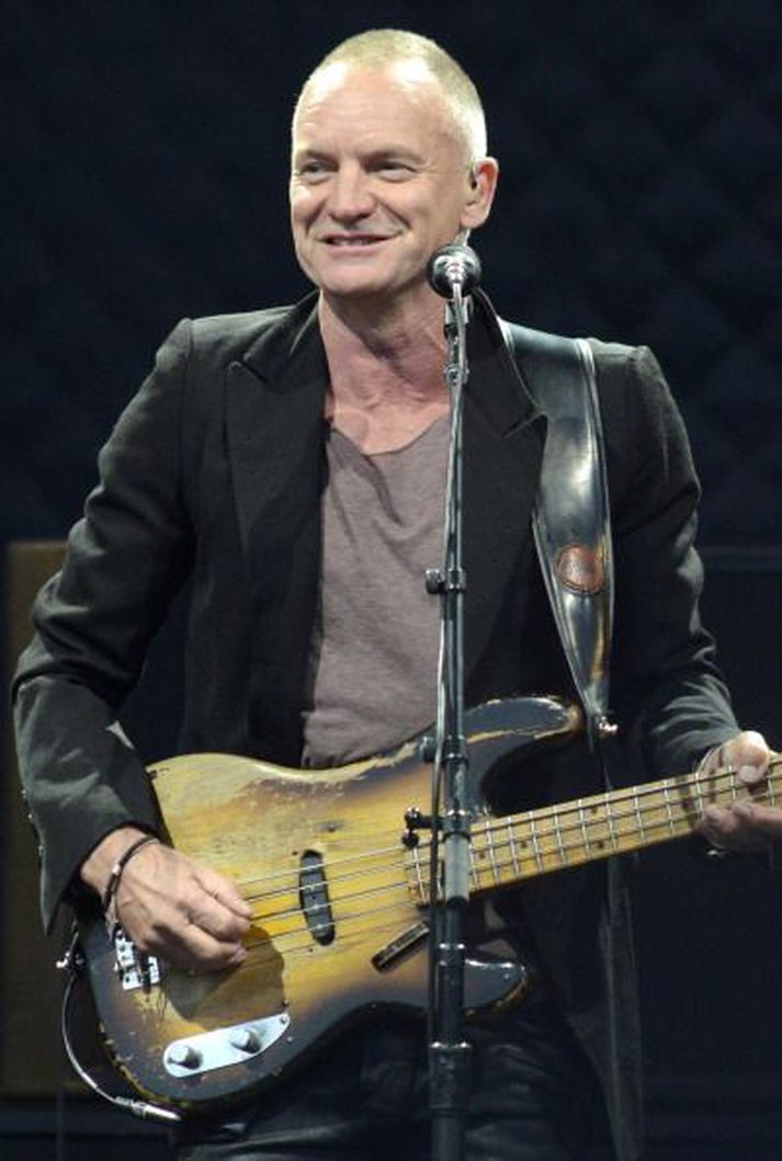 Sting aðstoðar þó börnin ef í harðbakkann slær.