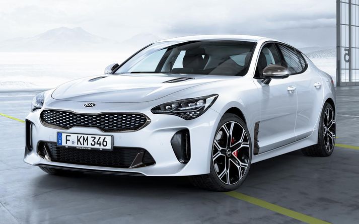 Kia Stinger er á leiðinni til landsins.