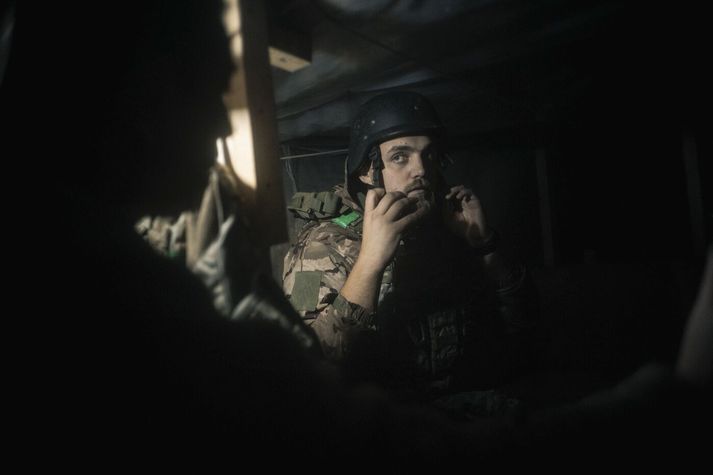 Úkraínskir hermenn að störfum nærri Pokrovsk. Liðsauki hefur verið sendur á svæðið.