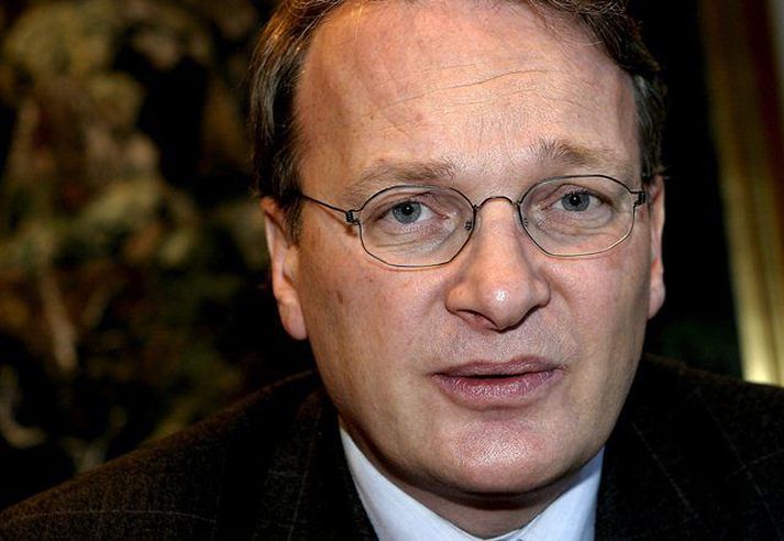 Það er Lúðvík Geirsson formaður vinnuhópsins sem kynnir hugmyndirnar.