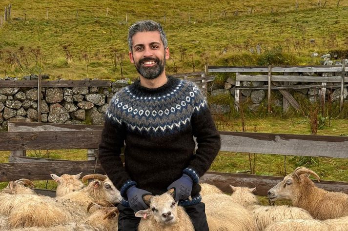 Roberto Luigi Pagani er staddur út í sveit á Austurlandi í réttum, en hann ræddi við fréttastofu í gegnum fjarfundarbúnað á reiprennandi íslensku.