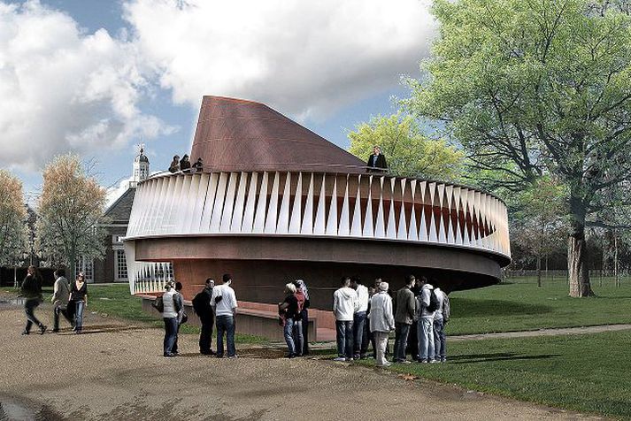 Skálinn eftir Ólaf og Ketil að utan. Hann vindur upp á sig eins og sjá má á myndinni. Ljósmynd: Serpentine Gallery með góðfúslegu leyfi