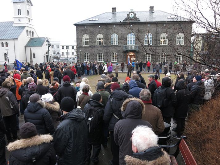 Frá mótmælunum sem hófust klukkan fimm.