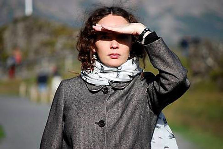 Guðrún Eva Mínverudóttir semur texta við lagið Til þín en þetta er í fyrsta sinn sem hún semur texta við lag.